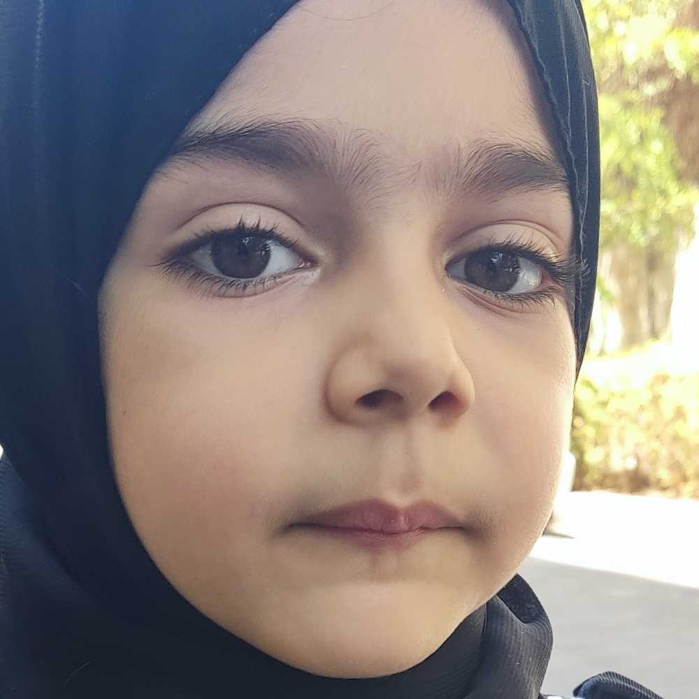 فاطمه زهرا ونائی